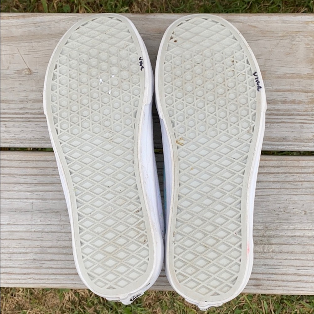 Vans - Picture 7 of 8